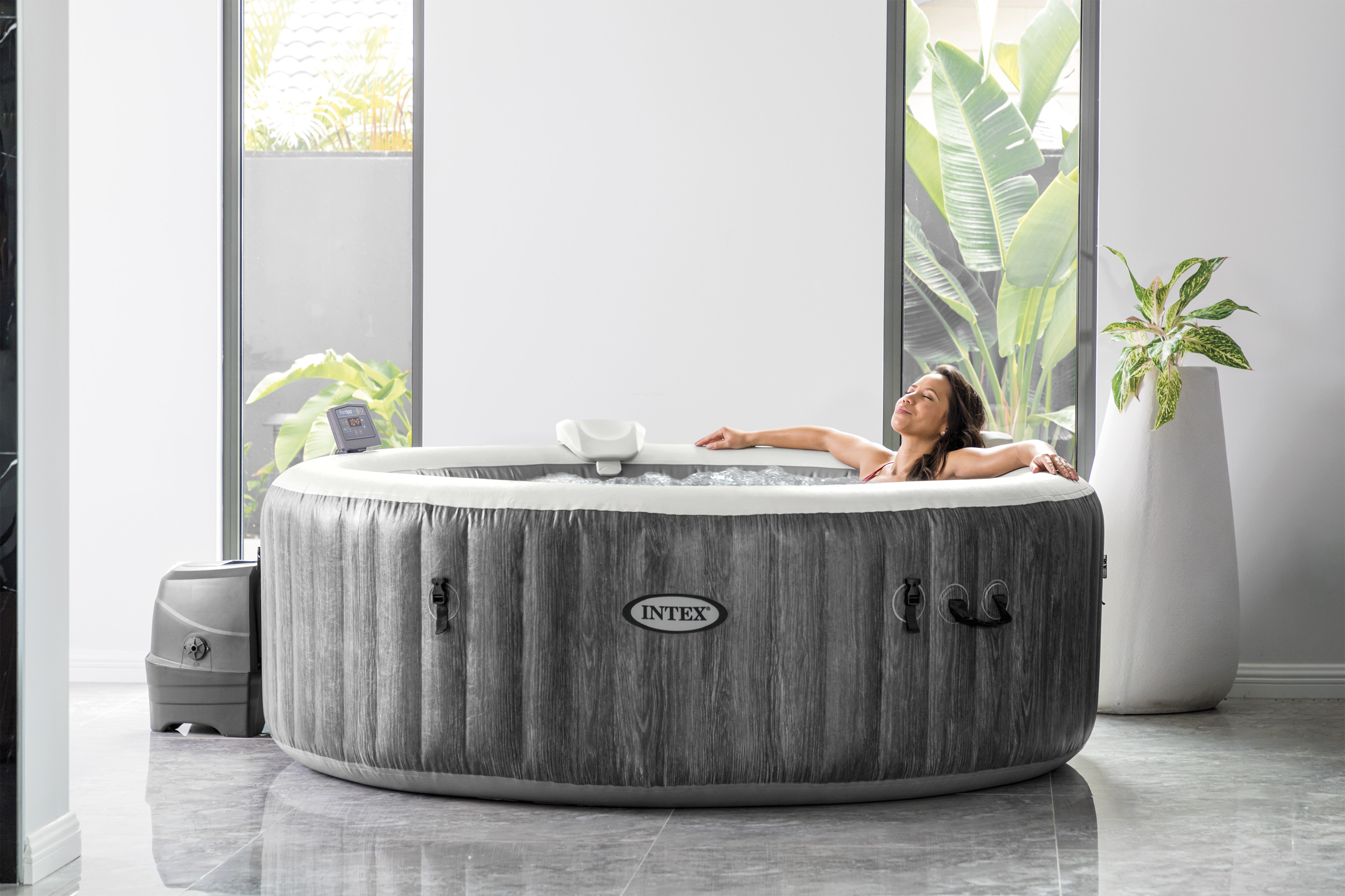 La consommation électrique et les décibels d'un spa INTEX Centre d